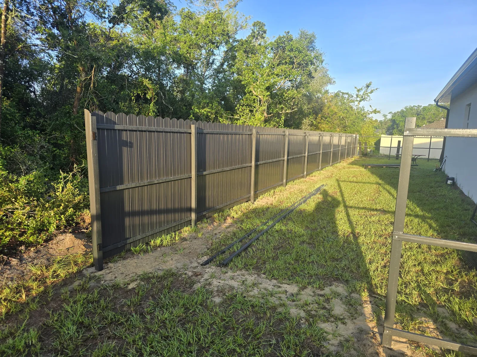 Bronze Dura Fence long run with scalloped top — Ocala FL